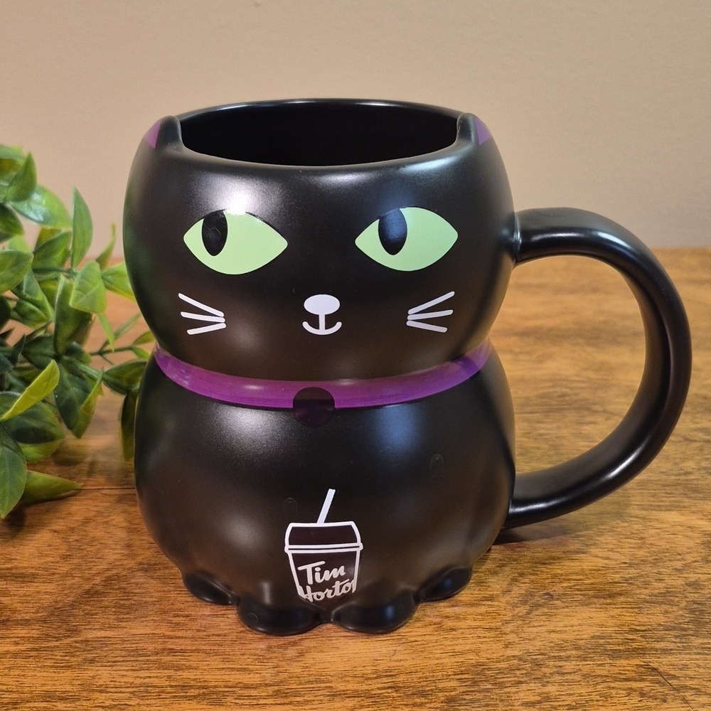 TIM HORTONS 2025 Limited Edition Black Cat Ceramic Mug Heat Activated Detail